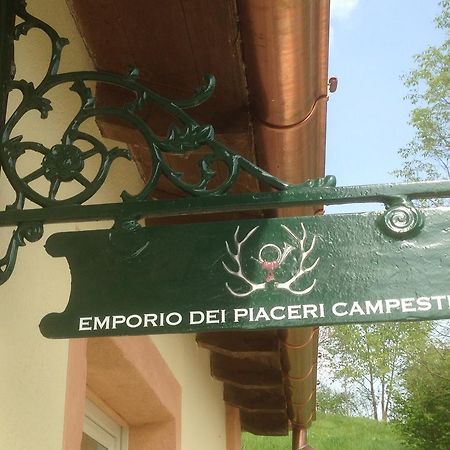 Foresteria Dei Piaceri Campestri Casciago Exteriör bild