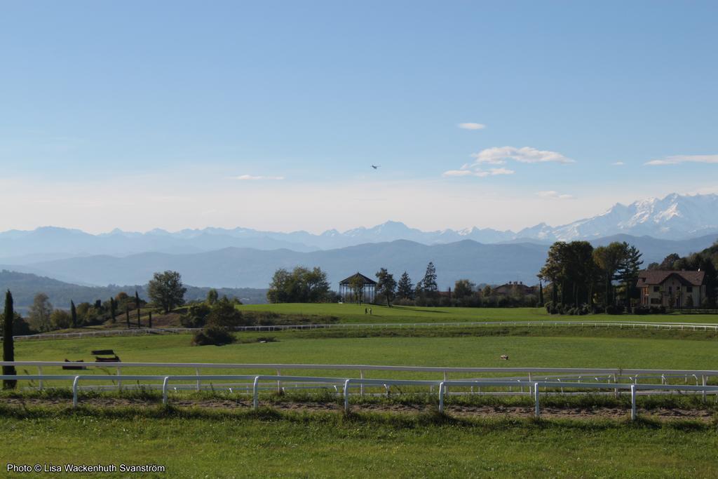 Foresteria Dei Piaceri Campestri Casciago Exteriör bild