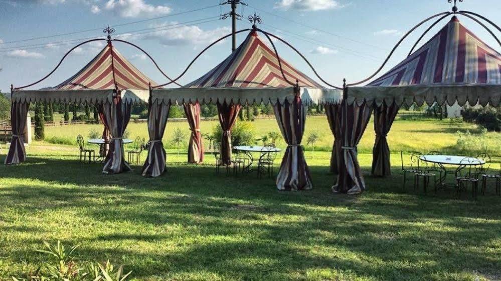 Foresteria Dei Piaceri Campestri Casciago Exteriör bild